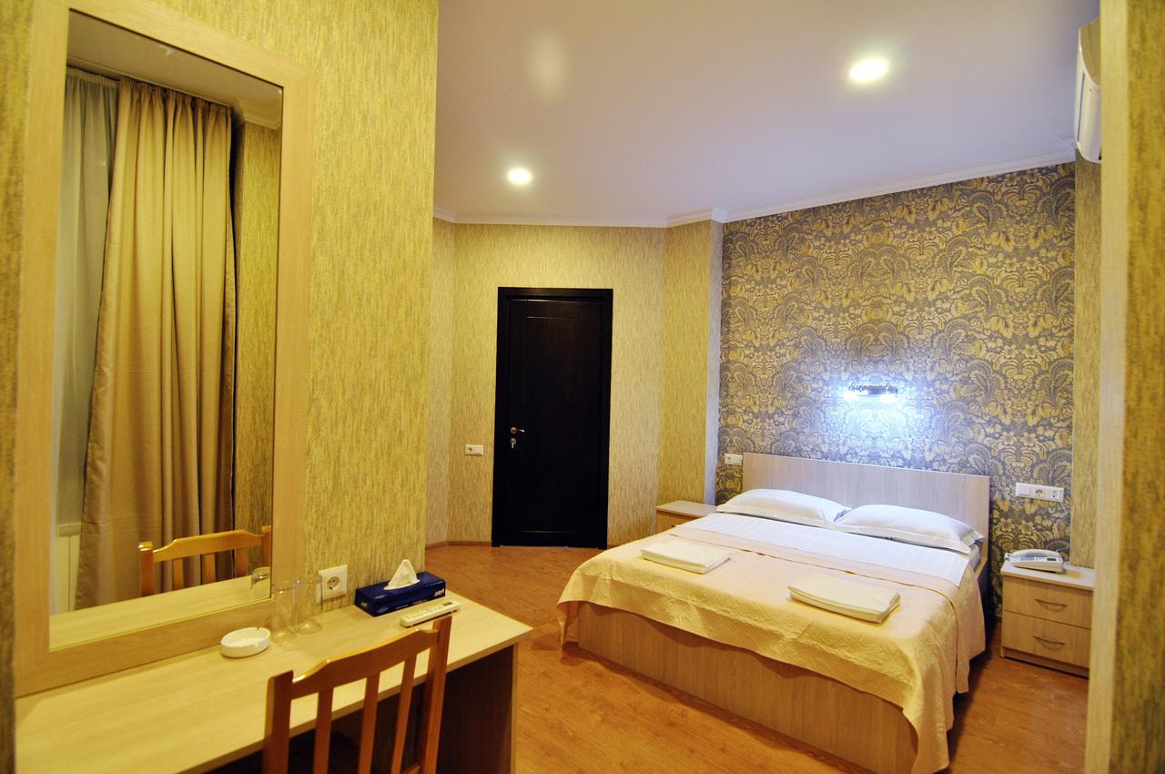 Hotel Doesi Tbiliszi Kültér fotó
