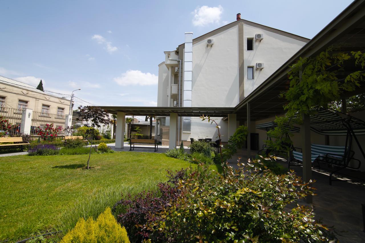 Hotel Doesi Tbiliszi Kültér fotó
