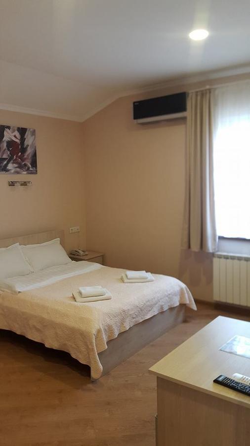 Hotel Doesi Tbiliszi Kültér fotó